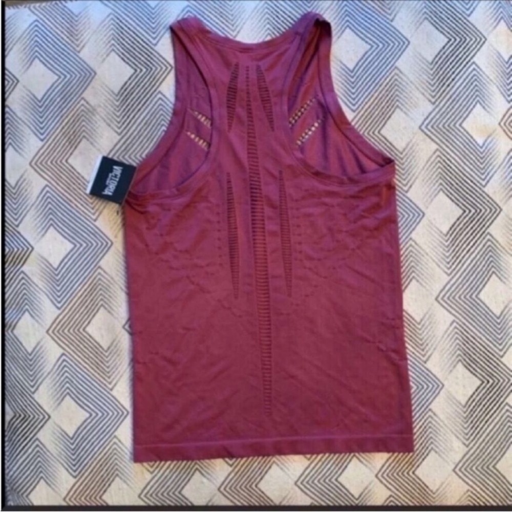 Victoria's Secret Muscle Tee in Burgundy - Picture 3 of 4